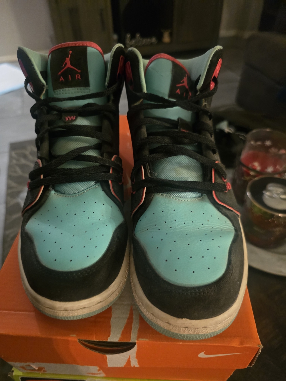 Jordan Kids' High-Top Sneakers in Teal and Black Low Se Tropical Twist